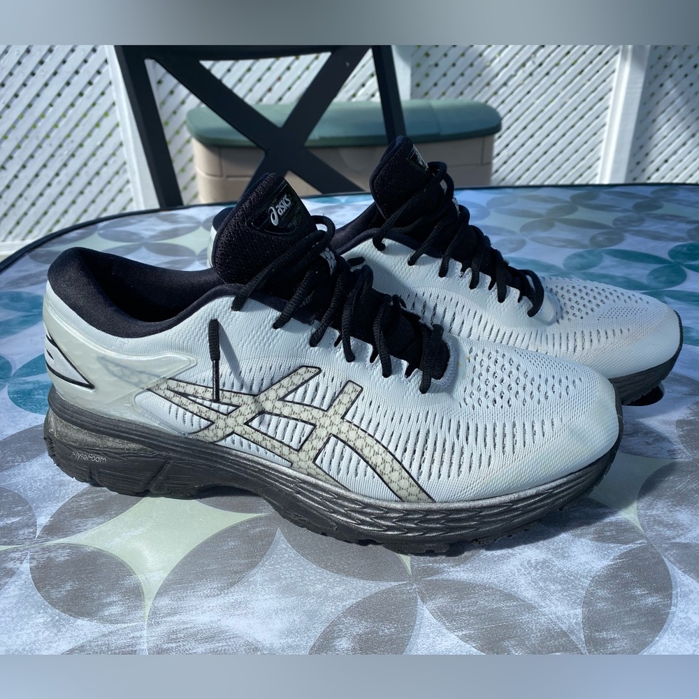 Asics Kayano 25 Running Shoes Mens size 12US